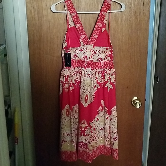 Dress - Picture 2 of 4